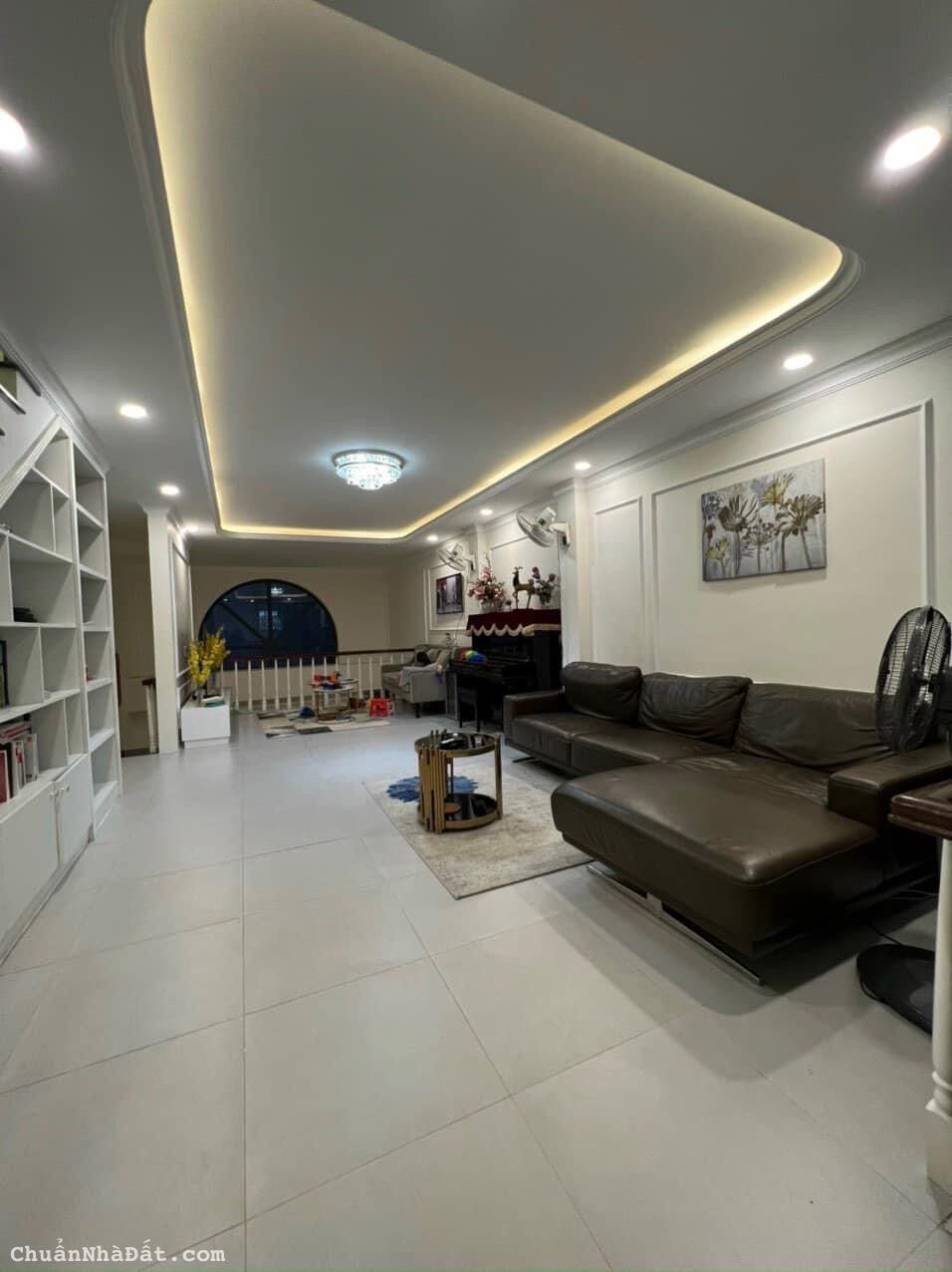 BÁN NHÀ ĐẸP 4 TẦNG, HẺM 60 LÂM VĂN BỀN, P TÂN KIỂNG, QUẬN 7, 5m x 16m CHỈ 9 TỶ.