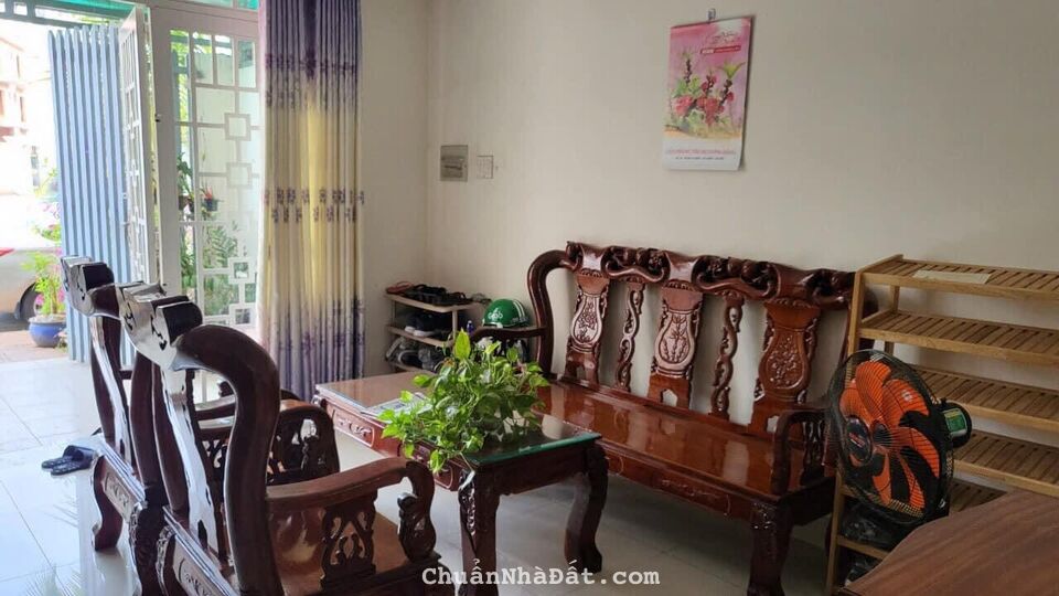 Bán nhà đẹp 4 tầng mặt tiền đường 20, khu phân lô, Phước Long B, Tp.Thủ Đức Chỉ 8,5 tỷ