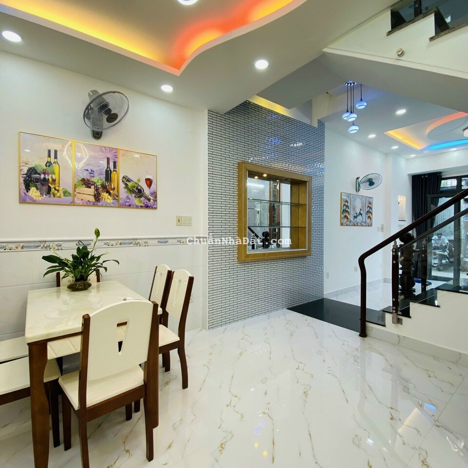 Hẻm 3.5m, Hồ Biểu Chánh, 4 x 10.2m, 2 lầu, chỉ 5.2 tỷ, Phú Nhuận