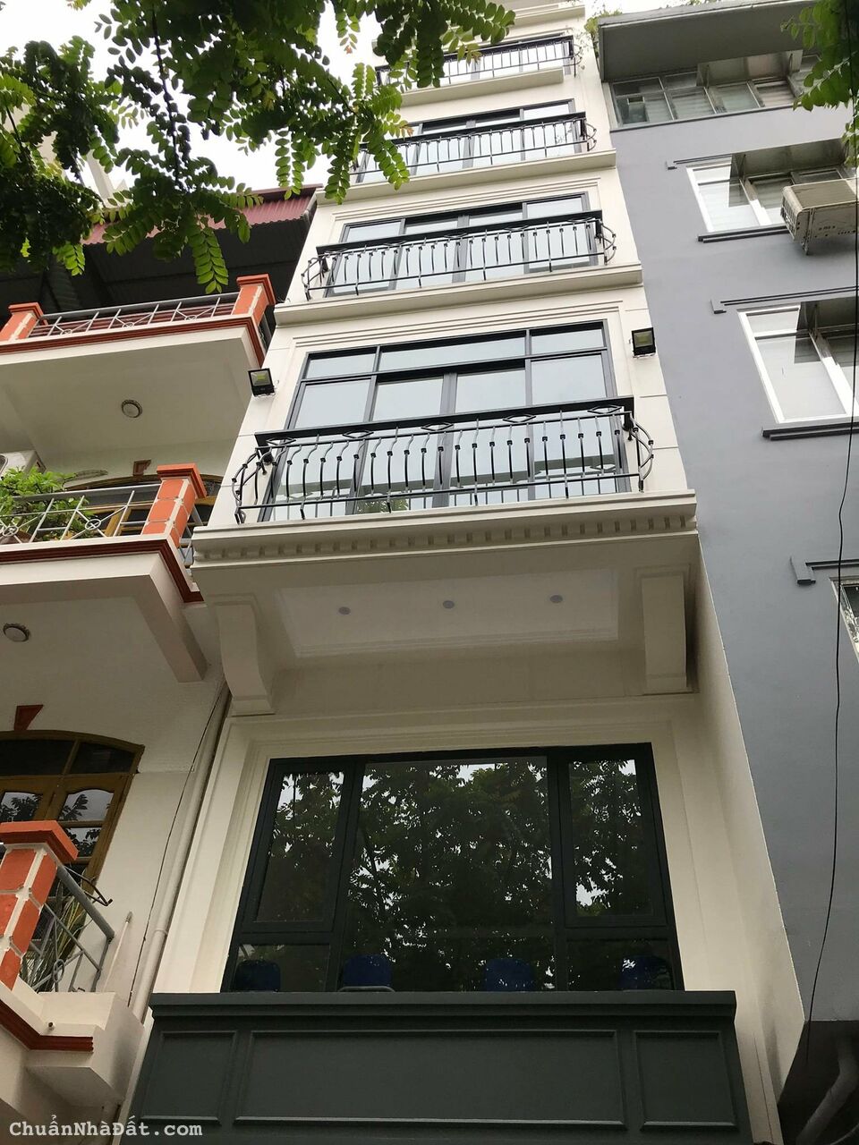 Bán nhà mặt phố Vĩnh Tuy,Hai Bà Trưng,kinh doanh,nhà mới,54m,7 tầng,giá 18 tỷ. Bán nhà mặt phố Vĩnh Tuy,Hai Bà Trưng,kinh doanh,nhà mới,54m,7 tầng,giá 18 tỷ.