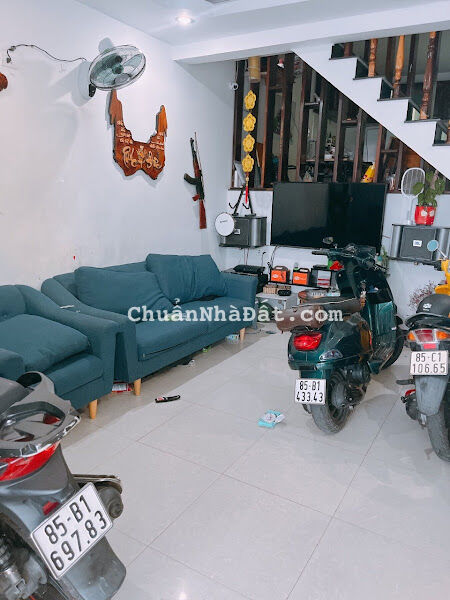 Chung Cư Mương Cát- Tầng trệch Chung Cư Mương Cát- Tầng trệch