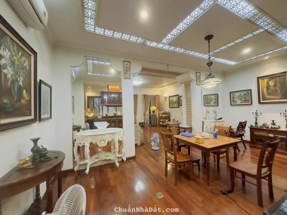 Bán Nhà Mặt Phố Kim Mã, Ba Đình 83m2 x 4 tầng, 1 mặt phố 1 mặt ngõ Ở, Kinh Doanh, Cho Thuê Tốt. Bán Nhà Mặt Phố Kim Mã, Ba Đình 83m2 x 4 tầng, 1 mặt phố 1 mặt ngõ Ở, Kinh Doanh, Cho Thuê Tốt.