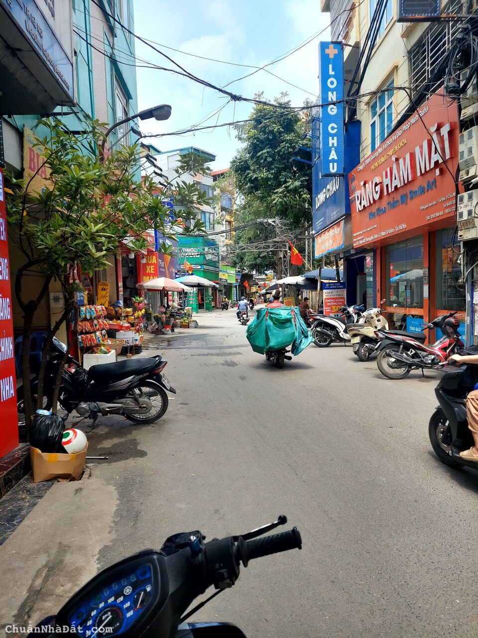 Bà Cô nhờ Bán Nhà Mặt Đường Mỹ Đình Nam Từ Liêm 110m2 x 5 tầng, mặt tiền 7,2m giá 18,3 tỷ Bà Cô nhờ Bán Nhà Mặt Đường Mỹ Đình Nam Từ Liêm 110m2 x 5 tầng, mặt tiền 7,2m giá 18,3 tỷ