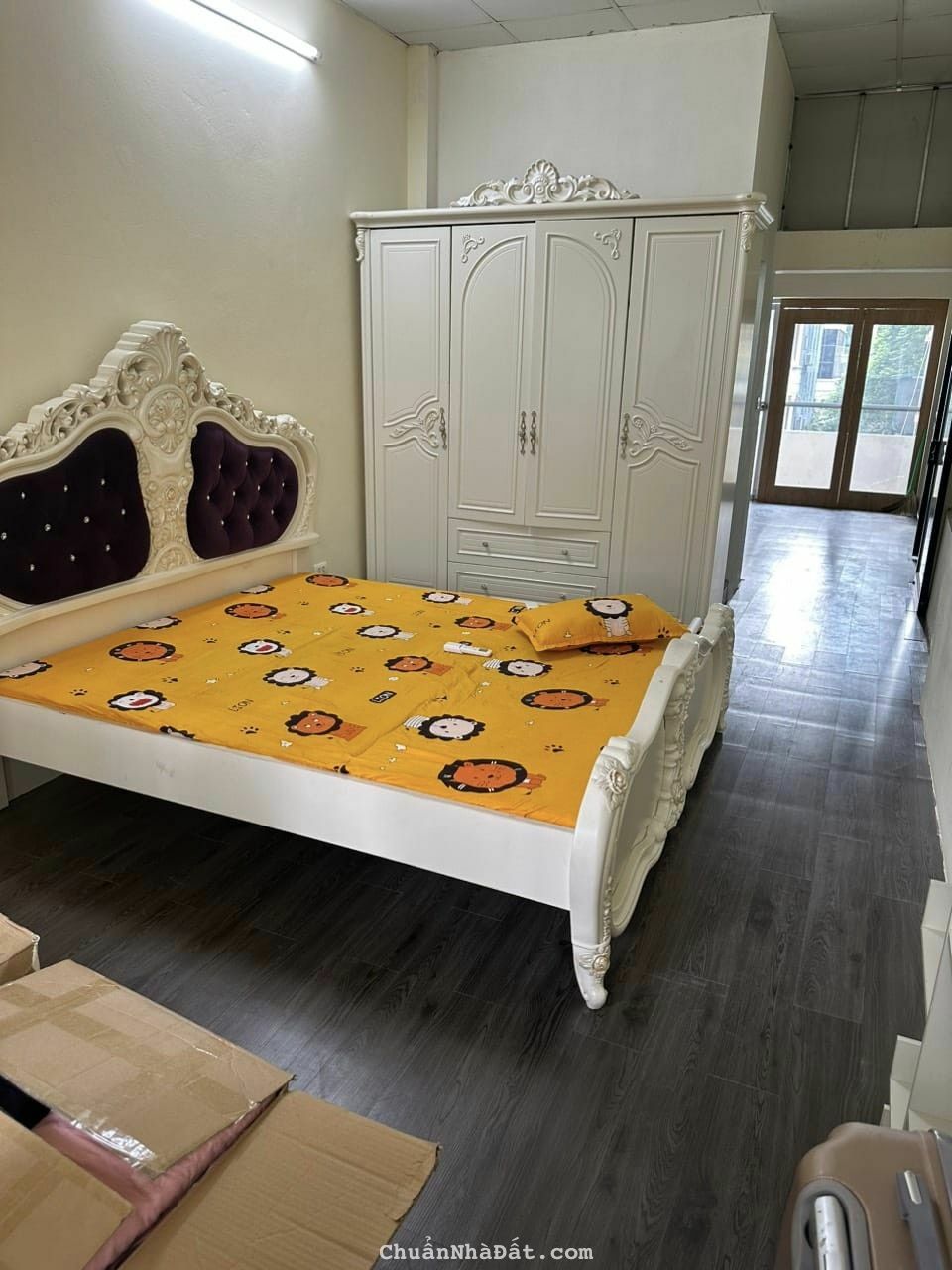 Bán đất tặng nhà phố Huỳnh Thúc Kháng 60m2 x 3 tầng, MT 4m nhà hai mặt tiền View Vườn Hoa