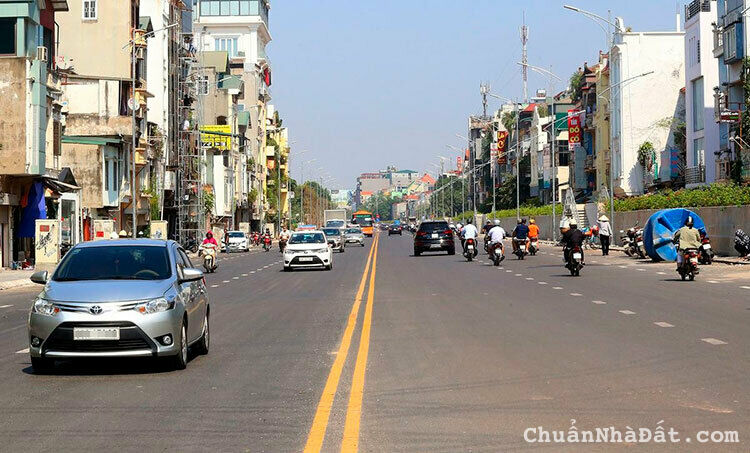 Bán nhà mặt phố Âu Cơ Tây Hồ 123m2, mặt tiền 6m Vài bước ra Hồ Tây Kinh doanh Cho thuê tốt.