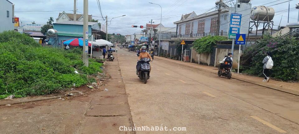 Bán đất mặt tiền Hùng Vương giá 668TR liên hệ ngay Bán đất mặt tiền Hùng Vương giá 668TR liên hệ ngay