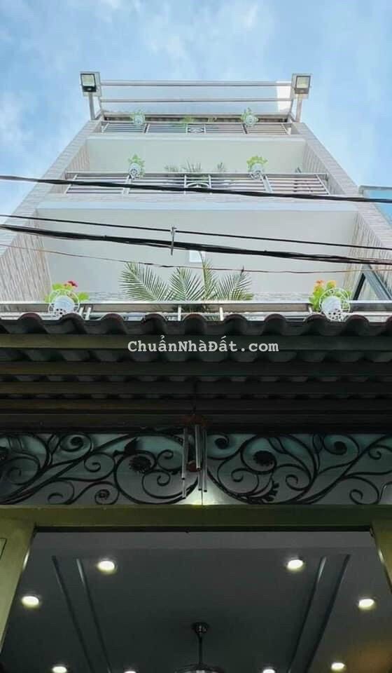 Nhà đẹp Trương Quốc Dung, 4 x 8.2, 3 lầu, 4PN, 4.68 tỷ, Phú Nhuận