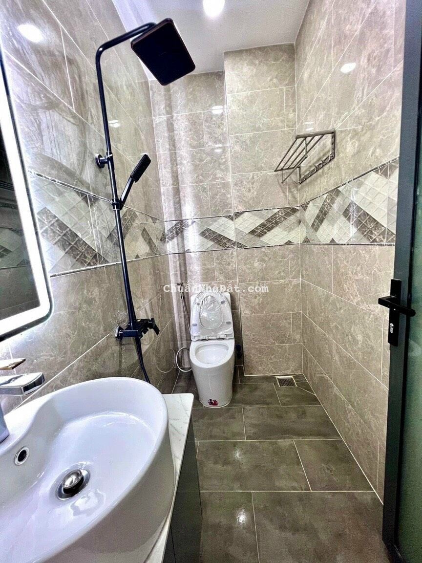 Nhà Trần Hữu Trang, 1 sẹc, rộng 3.5m dài 13m, 5.8 Tỷ, Phú Nhuận