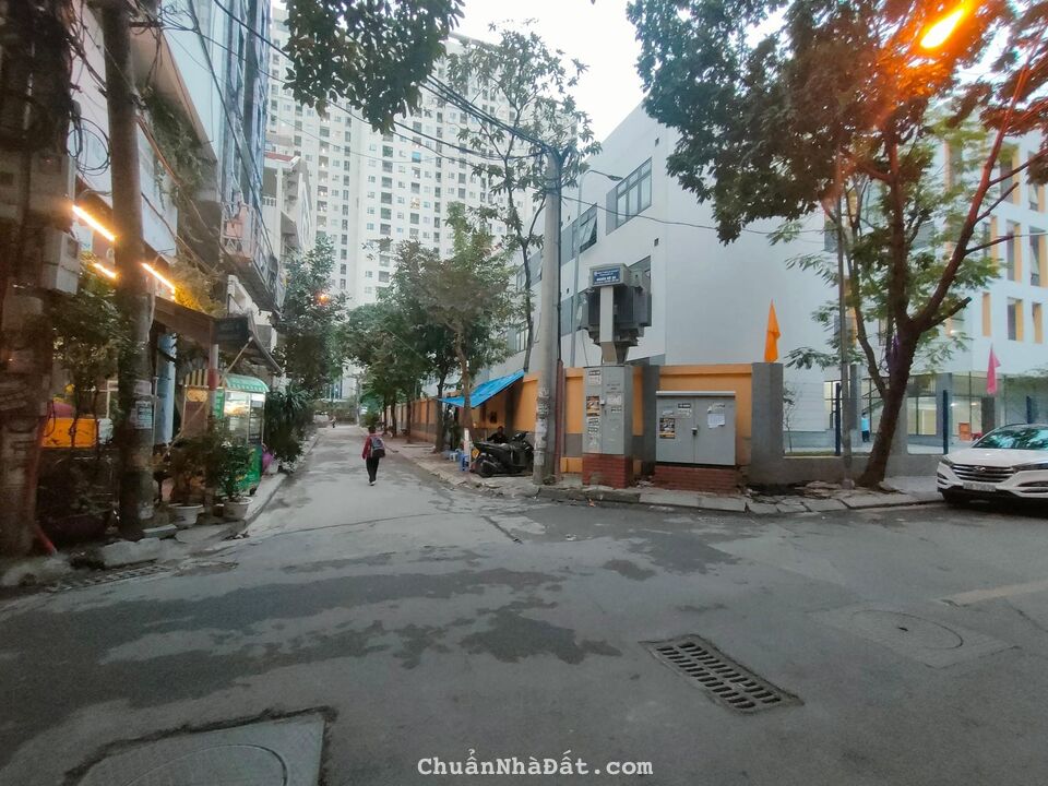 Bán nhà Nghĩa Đô - Q Cầu Giấy 80m2, 8 tầng, vỉa hè rộng, oto dừng đỗ, giá chỉ 36 tỷ