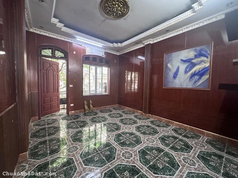 Nhà phân lô Nguyễn Chánh - Cầu Giấy 65m2, 5 tầng, vỉa hè kinh doanh, Giá 24 tỷ