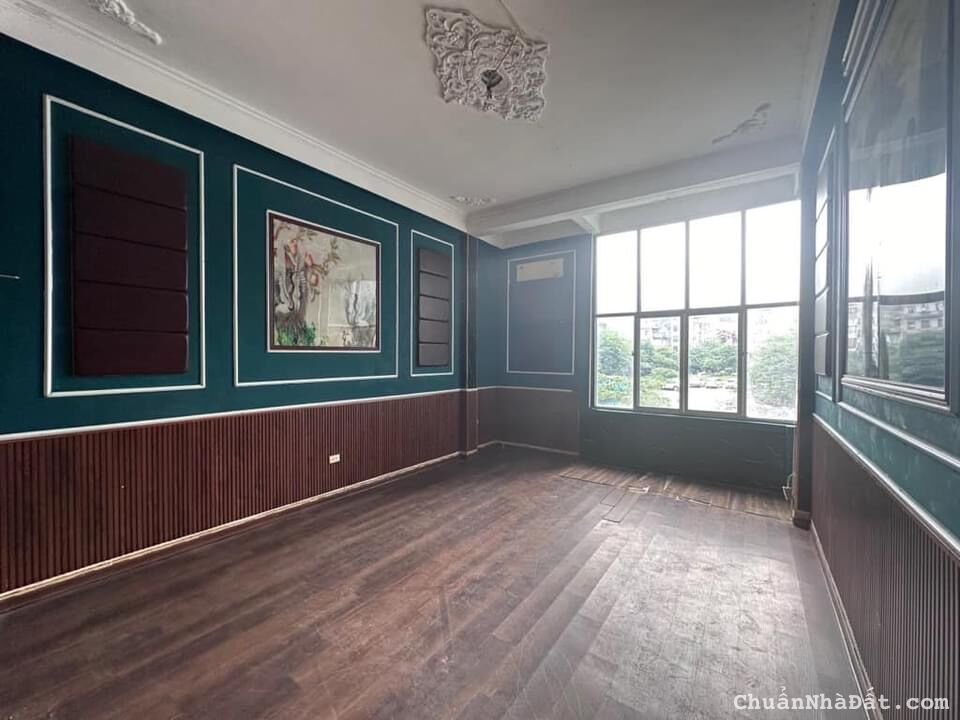 Nhà phân lô Nguyễn Chánh - Cầu Giấy 65m2, 5 tầng, vỉa hè kinh doanh, Giá 24 tỷ