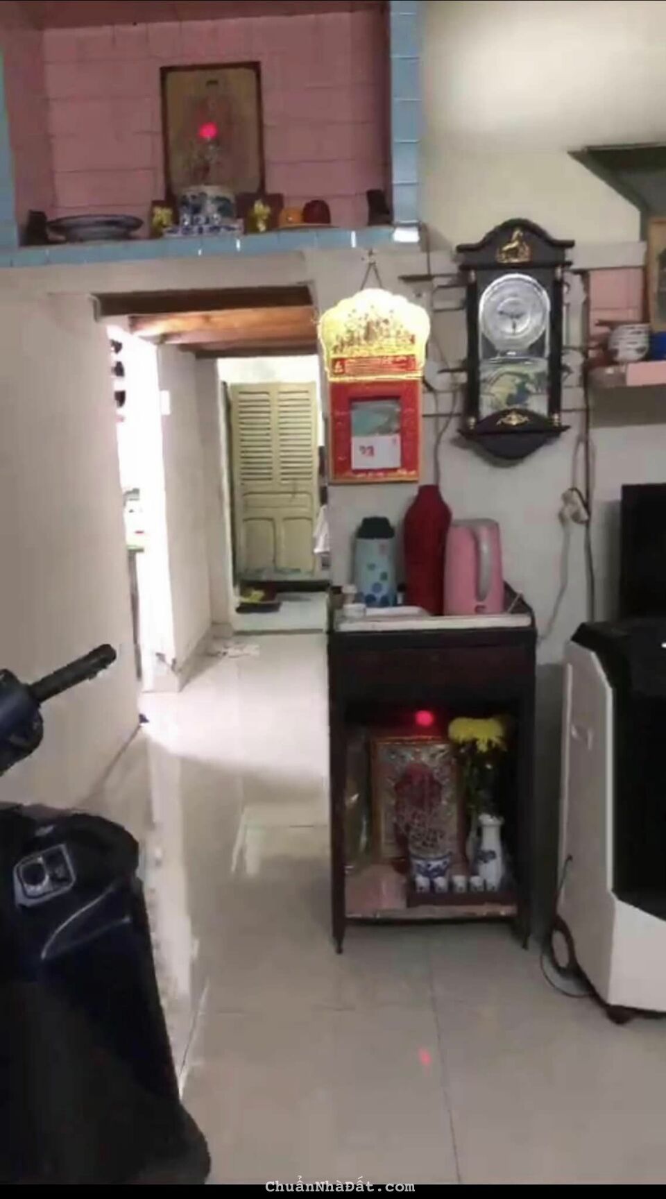 Nhà 2 Tầng diện tích ĐẤT rộng hiếm có tại Quận 10, đường Hòa Hảo