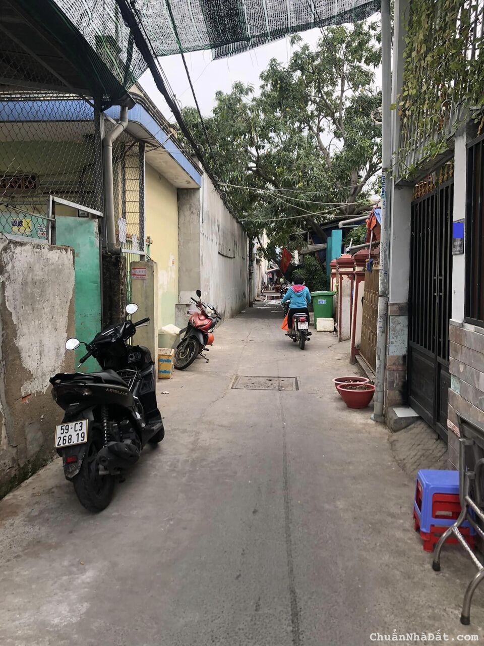 Cần bán lô ĐẤT thổ cư rất đẹp, đường Huỳnh Tấn Phát Quận 7