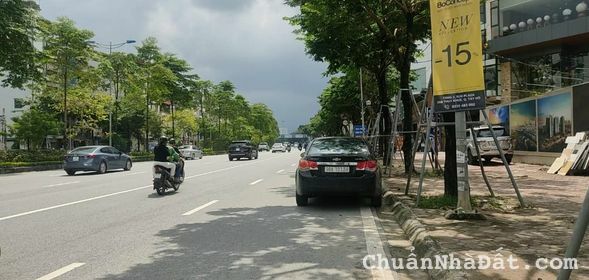 Bán nhà Võ Chí Công Tây Hồ 168m2, mặt tiền 8m, hai mặt tiền cần thanh khoản gấp 