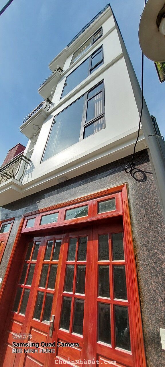 Cần bán nhà Vạn Phúc-Hà Đông, DT 32m2x5T, nhà xây cực đẹp, cách đg ô tô 50m. Lh 0984672007