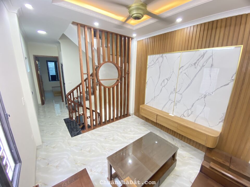 Bán nhà 4T khu TT công an Đa Sĩ-Kiến Hưng-Hà Đông, diện tích 35m2, giá bán 4 tỷ. Lh 0984672007