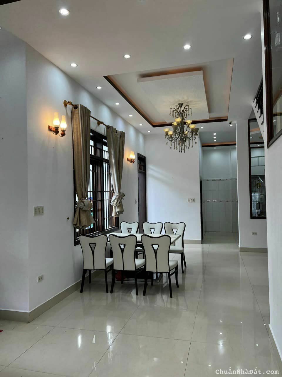 Bán nhà biệt thự 3 tầng phường Kim Long đẳng cấp sang trọng