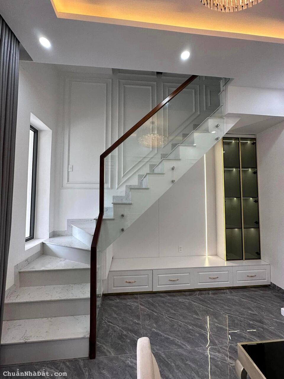 Nhà đẹp 4 tầng An Dương Vương đầy đủ nội thất