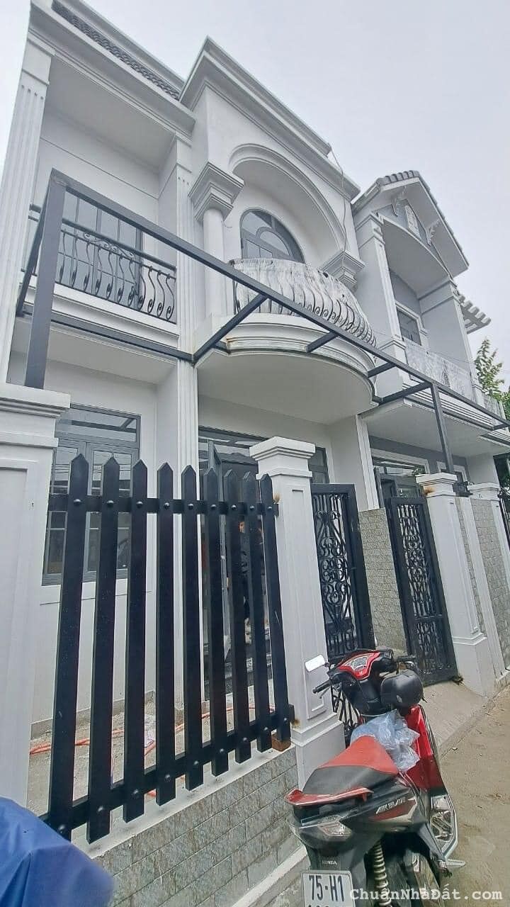 Bán 2 căn liền kề kiệt Hoàng Quốc Việt - An Đông 