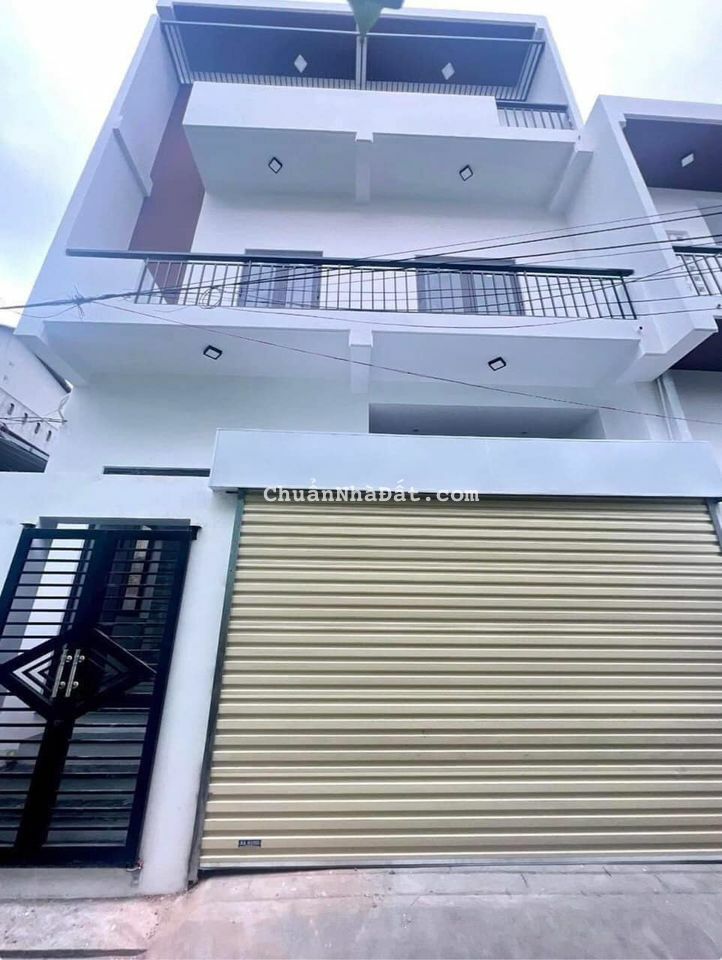 Nhà đẹp 3 tầng đường Hùng Vương dọn vào ở ngay Nhà đẹp 3 tầng đường Hùng Vương dọn vào ở ngay