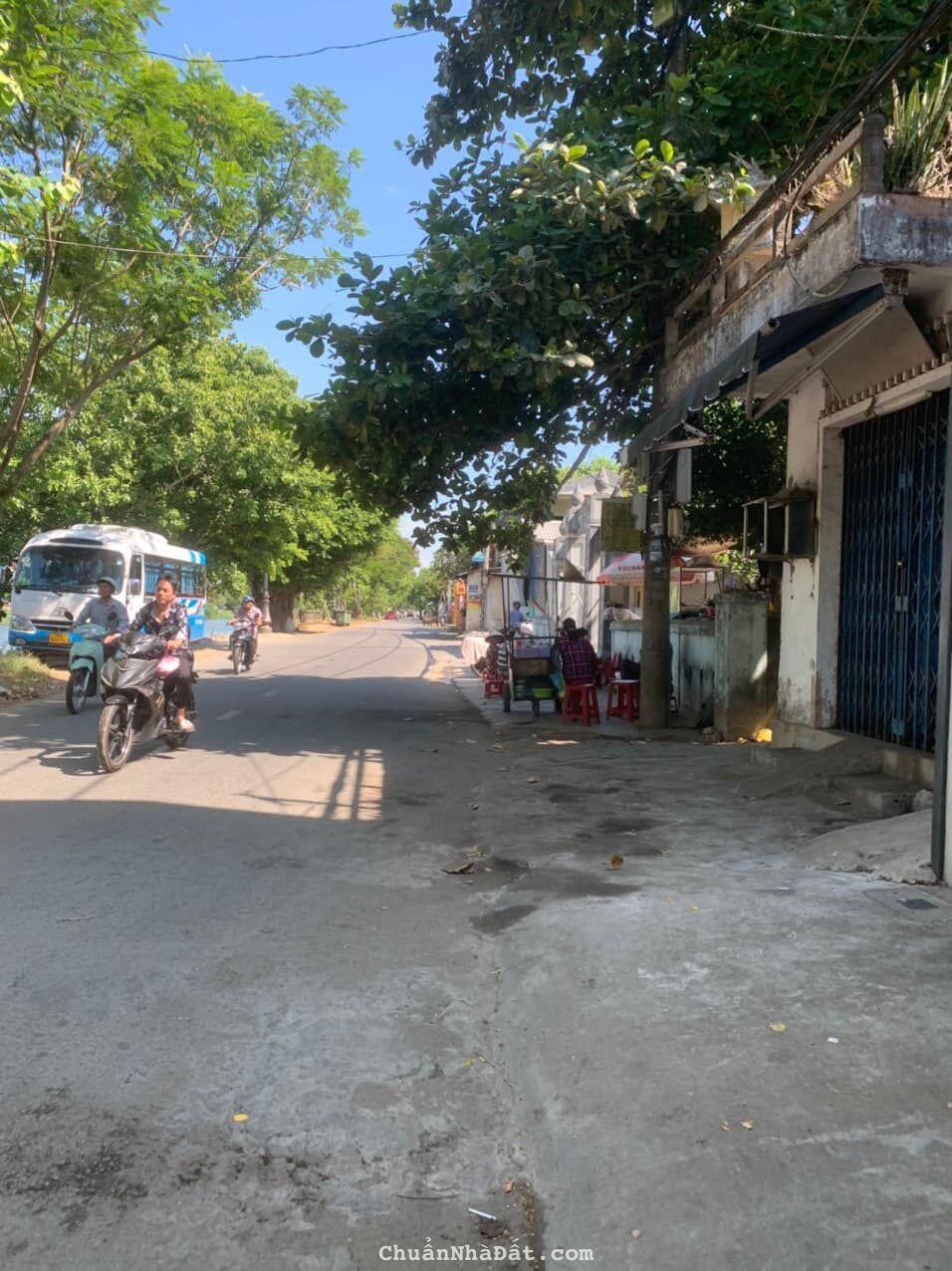 Bán đất tặng kèm nhà cấp 4 mặt tiền đường Bạch Đằng