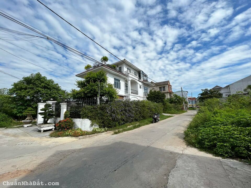 Đất đẹp KQH Hạ Cồn Trống đối lưng Phạm Văn Đồng tìm chủ