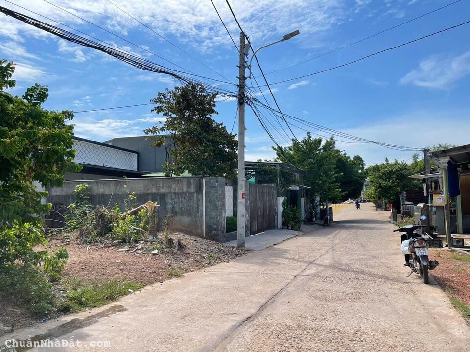 Bán Đất Mặt Tiền Cạnh Tịnh Trúc Gia - Thủy Xuân - Đường Thông Ra KQH Bàu Vá Bán Đất Mặt Tiền Cạnh Tịnh Trúc Gia - Thủy Xuân - Đường Thông Ra KQH Bàu Vá