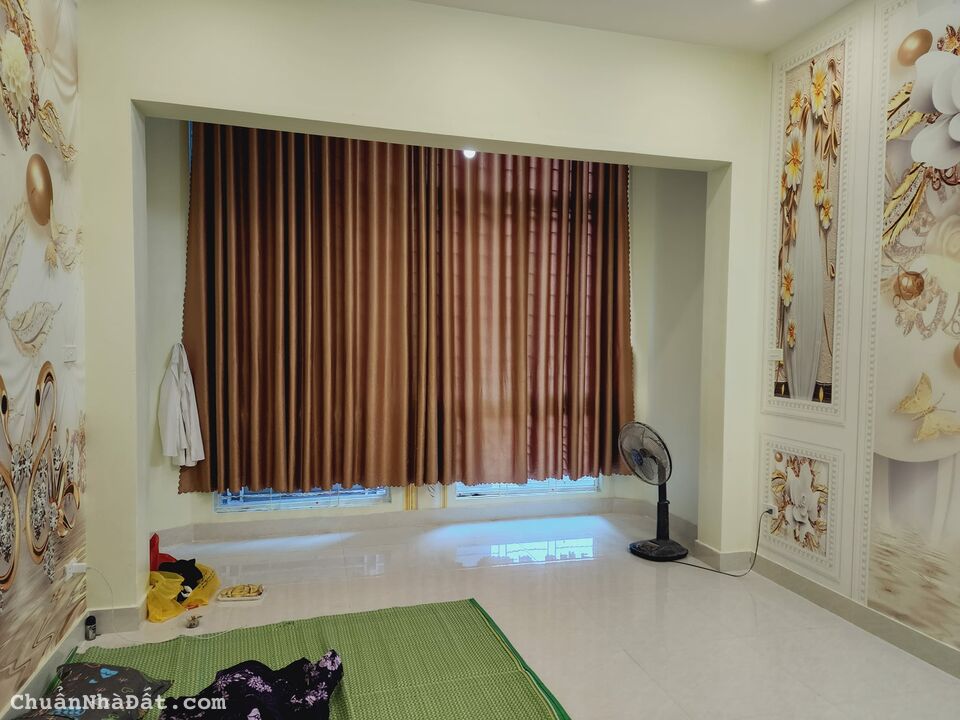 Bán nhà phố Chợ Khâm Thiên, gần phố, nhà đẹp ở ngay 4 tầng 36 m2 giá 3.2 tỷ