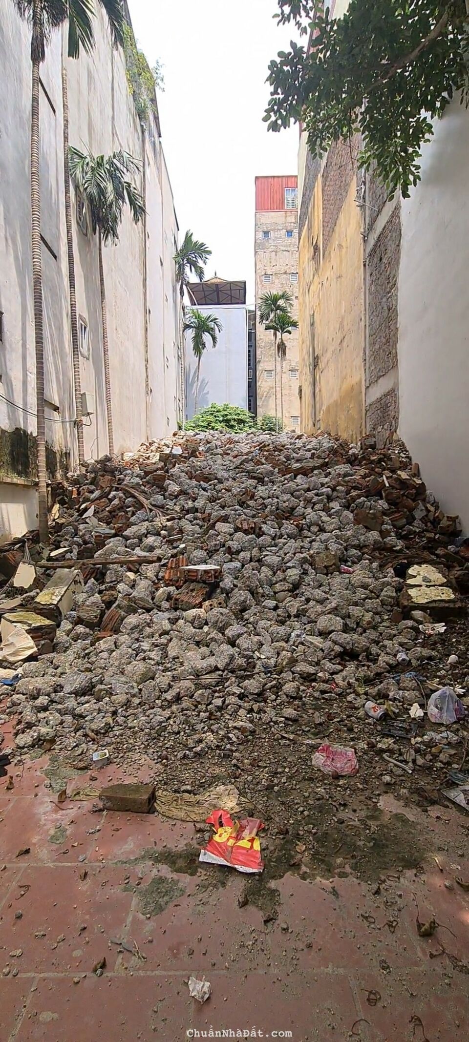 Lô đất mặt ngõ ô tô tránh 189 Hoàng Hoa Thám. DT 410m2, MT 10.3m, giá nhỉnh 70 tỷ