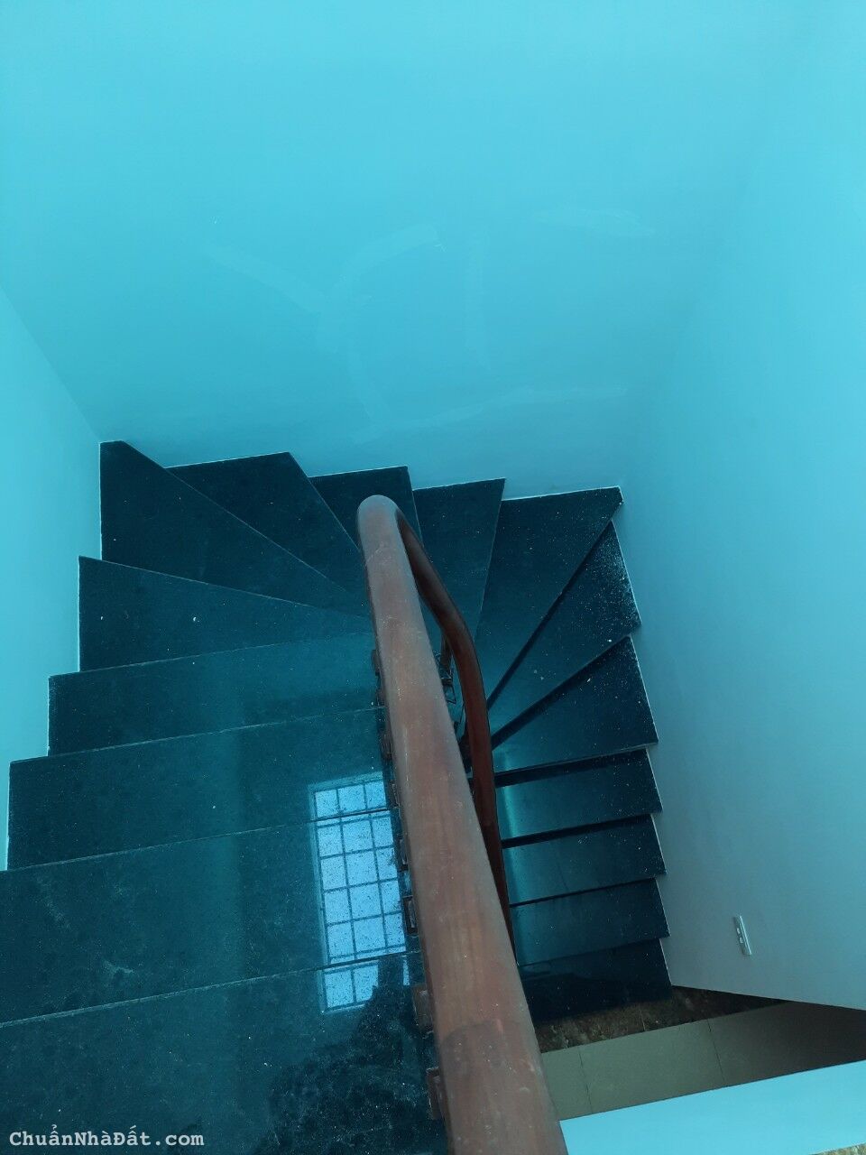 Bán gâp nhà gần sân bóng kiến hưng giá rẻ Bán gâp nhà gần sân bóng kiến hưng giá rẻ