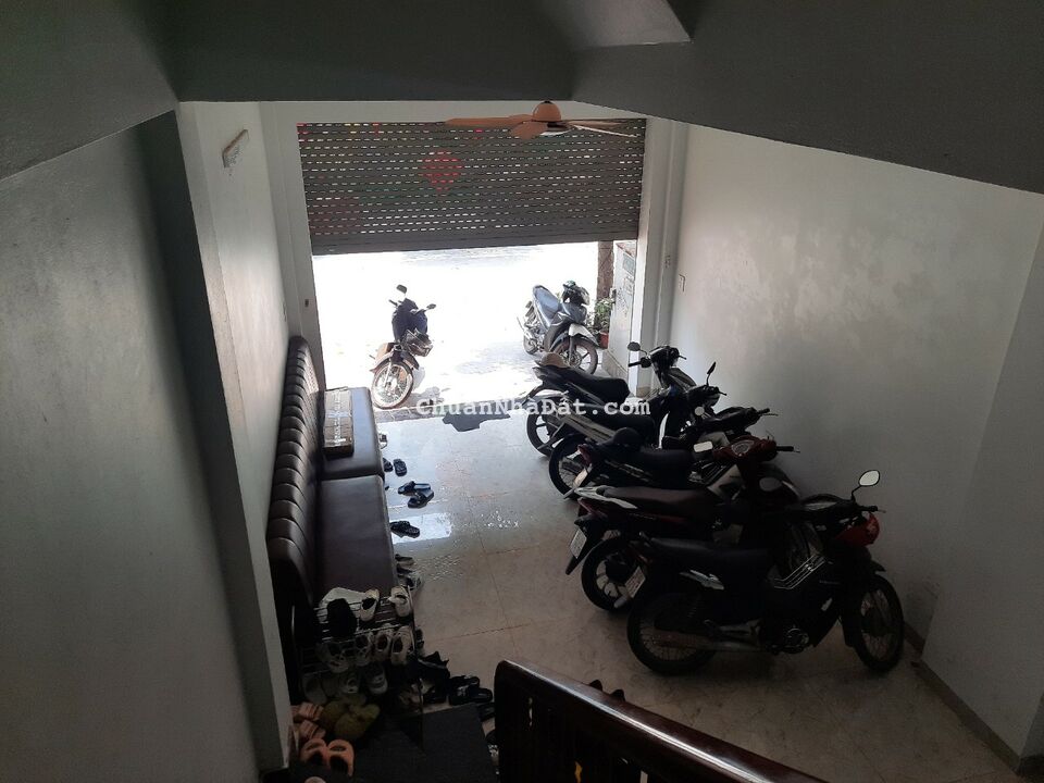 Bán nhà 7 tầng x50m2  ở khu đất đấu giá ngõ cổng đa sỹ kiến hưng