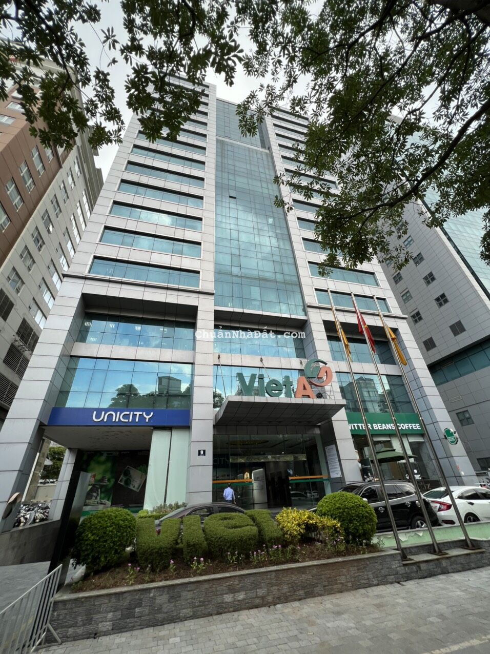 Cho thuê văn phòng Cầu Giấy toà nhà Việt Á Duy Tân miễn phí 1 tháng tiền thuê