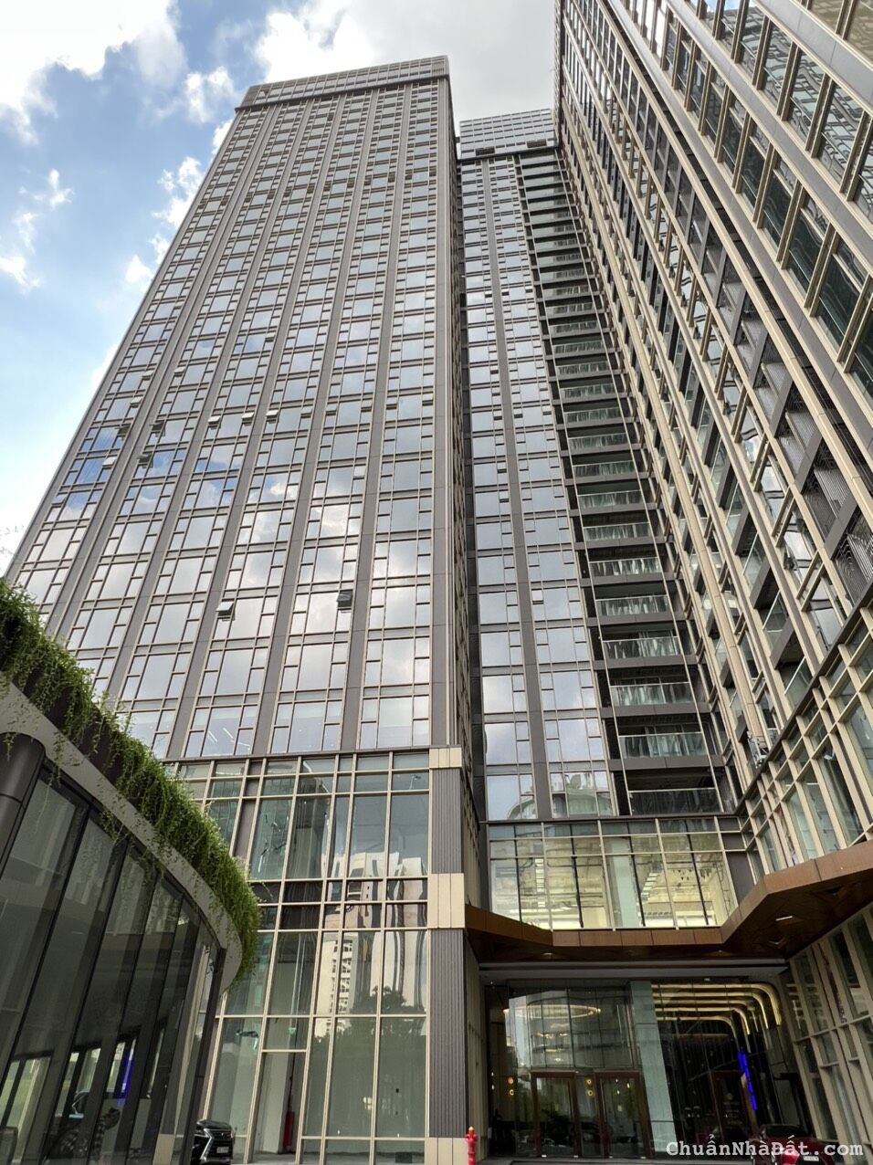 Cho thuê văn phòng Cầu Giấy toà Epic Tower 19 Duy Tân, miễn phí 2 tháng tiền thuê và nhiều ưu đãi Cho thuê văn phòng Cầu Giấy toà Epic Tower 19 Duy Tân, miễn phí 2 tháng tiền thuê và nhiều ưu đãi