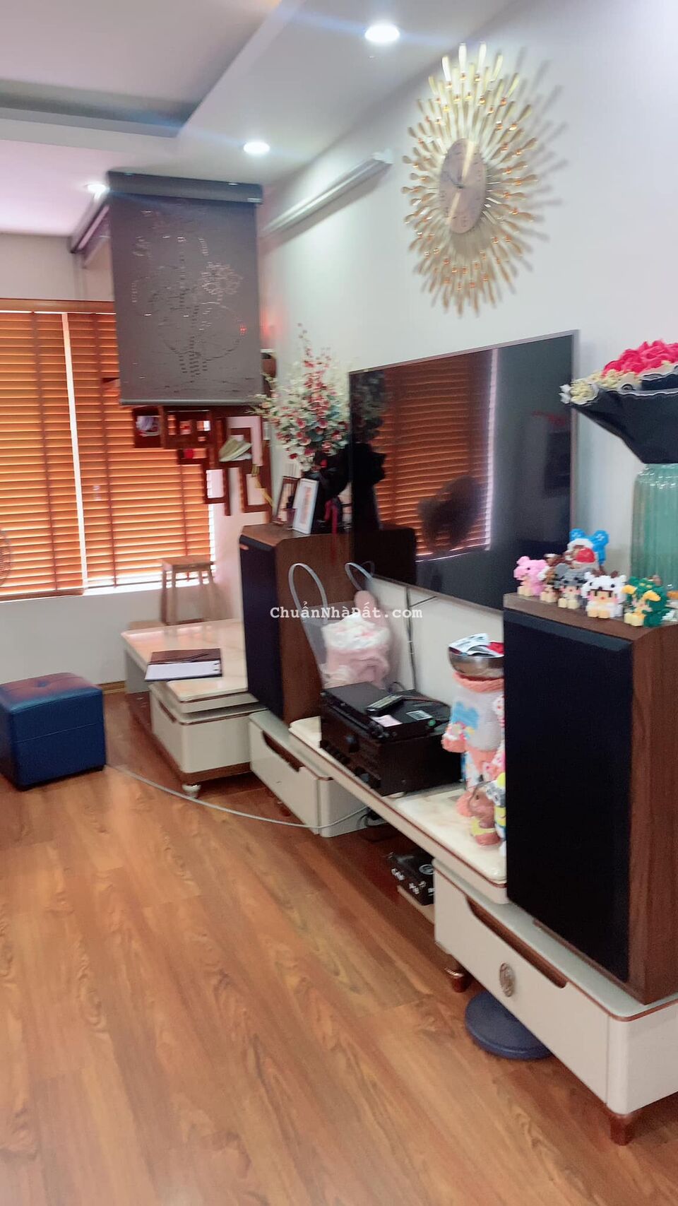 Qúa Tuyệt ! Bán chung cư 137 Nguyễn Ngọc Vũ 2PN 70m2 view thoáng 2.5 ty Tặng Nội Thất Cầu Giấy 0969040000