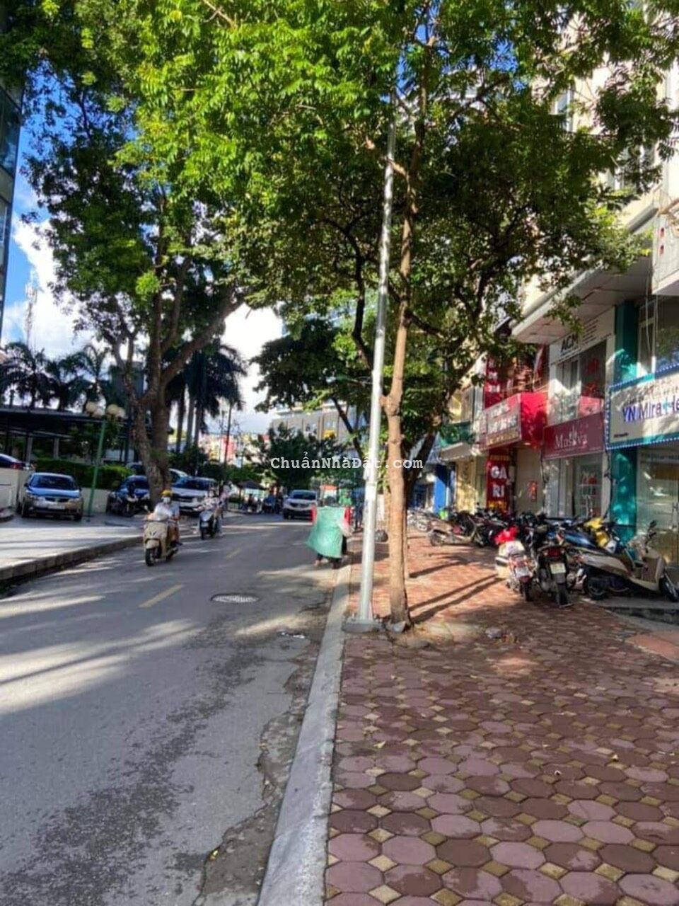 BÁN NHÀ Ở PHỐ TRUNG KÍNH DT:65M2, MT:4,5M, 6TẦNG, GIÁ 16.3TỶ.