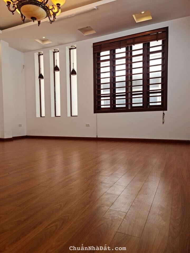 BÁN NHÀ QUẬN CẦU GIẤY DT:80M2, MT:5.2M, 5TÂNG, 