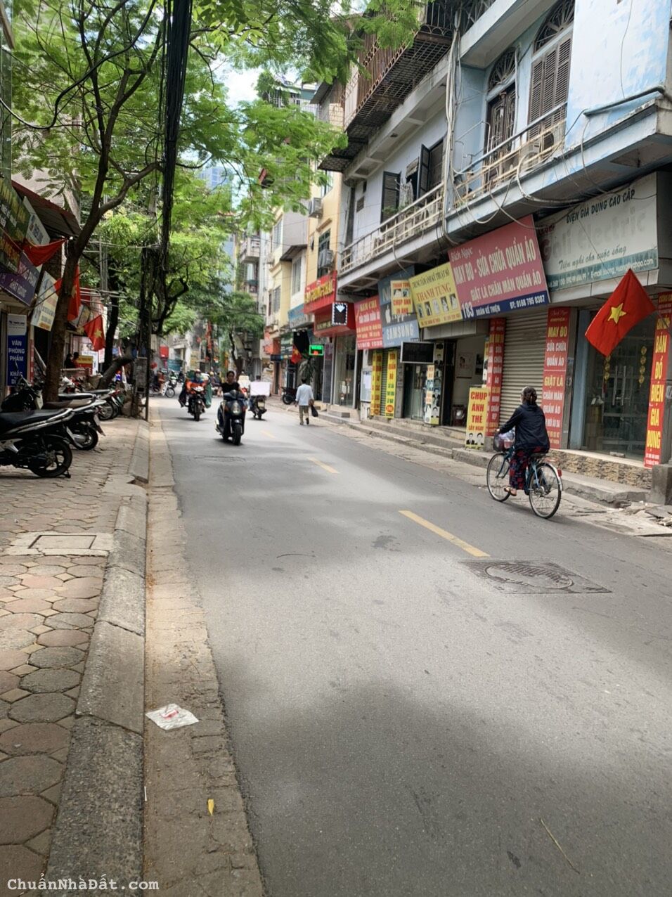 BÁN NHÀ Ở ĐƯỜNG LẠC LONG QUÂN-CẦU GIẤY DT:58M2, MT:5M, 7 TẦNG, 