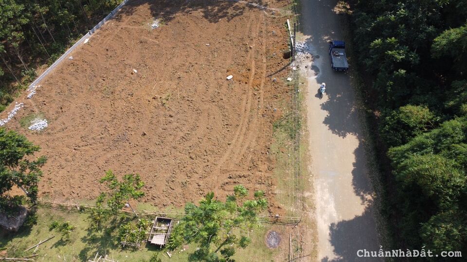 BÁN NHANH ĐẤT THỎ CƯ giá rẻ gần khu Công Nghiệp,ngay trước nhà văn hóa giá chỉ 340 triệu