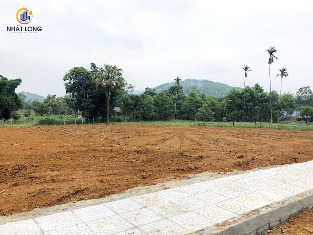 BÁN NHANH ĐẤT THỎ CƯ giá rẻ gần khu Công Nghiệp,ngay trước nhà văn hóa giá chỉ 340 triệu