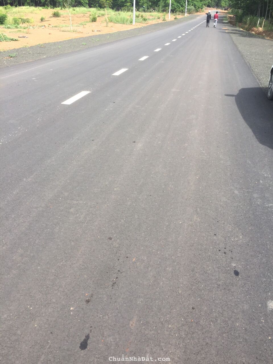 CẦN BÁN GẤP lô đất ngan 10X50 giá chỉ có 450tr ai cần a lô em nhe