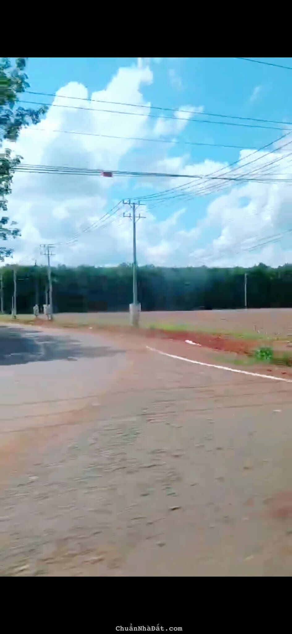 CẦN BÁN GẤP lô đất 4000m2 giá chỉ có 450tr ai cần a lô em nhe