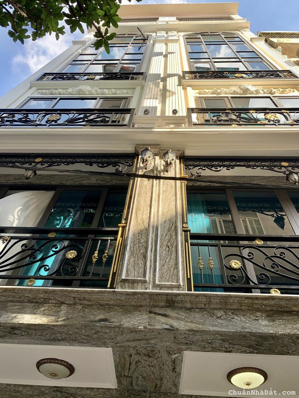 cc Cần bán nhà 9 tầng Thang máy 62m2x9T giá chỉ 9.5 tỷ tặng full nội thất - 10m2 ra ô tô