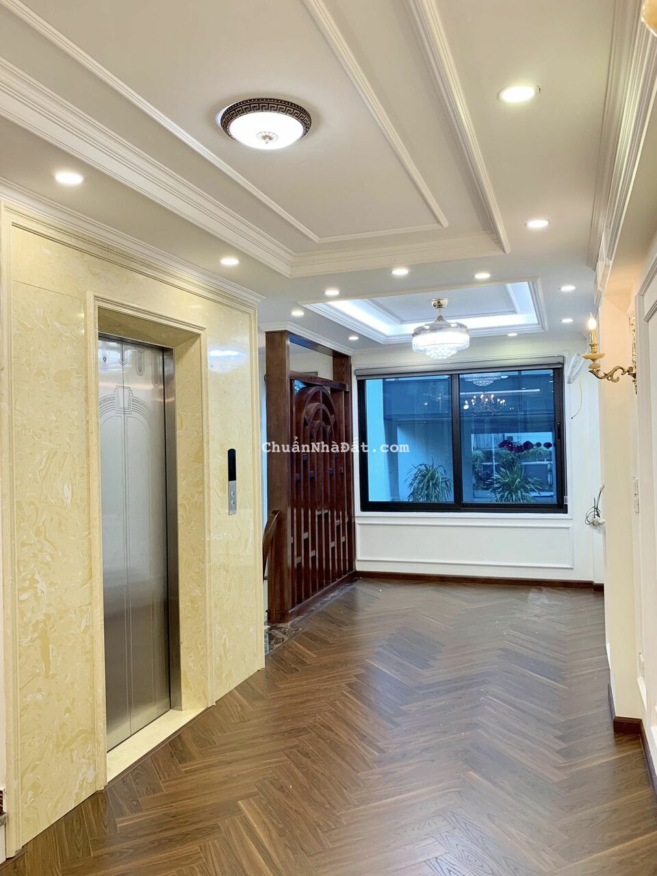 cc Cần bán nhà 9 tầng Thang máy 62m2x9T giá chỉ 9.5 tỷ tặng full nội thất - 10m2 ra ô tô