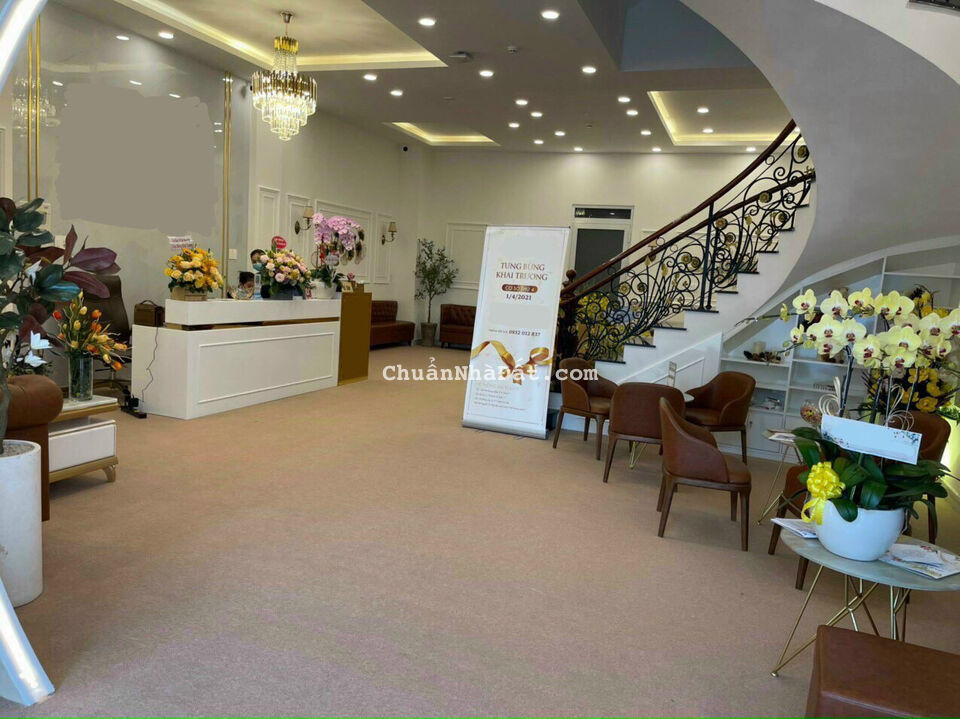 Bán biệt thự mặt tiền KDC Him Lam, p Tân Hưng, Q7: 10x20, hầm, trệt, 3 lầu. Nhà đẹp. Giá 72 tỷ