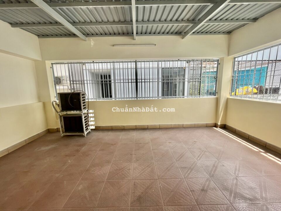 Bán nhà nguyên căn mới xây KDC Trung Sơn: 6x20m, trệt, 3 lầu, sổ hồng chính chủ giá 20 tỷ (TL)