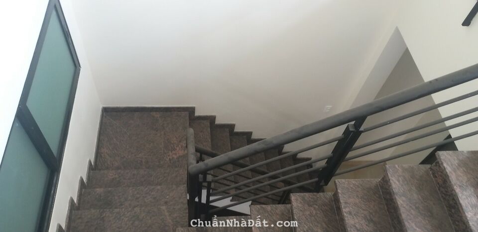 Căn góc 2 mặt tiền Huỳnh Tấn Phát, p Bình Thuận Q7: 5x20, trệt 1 lầu. Giá chỉ 80tr/tháng (TL)