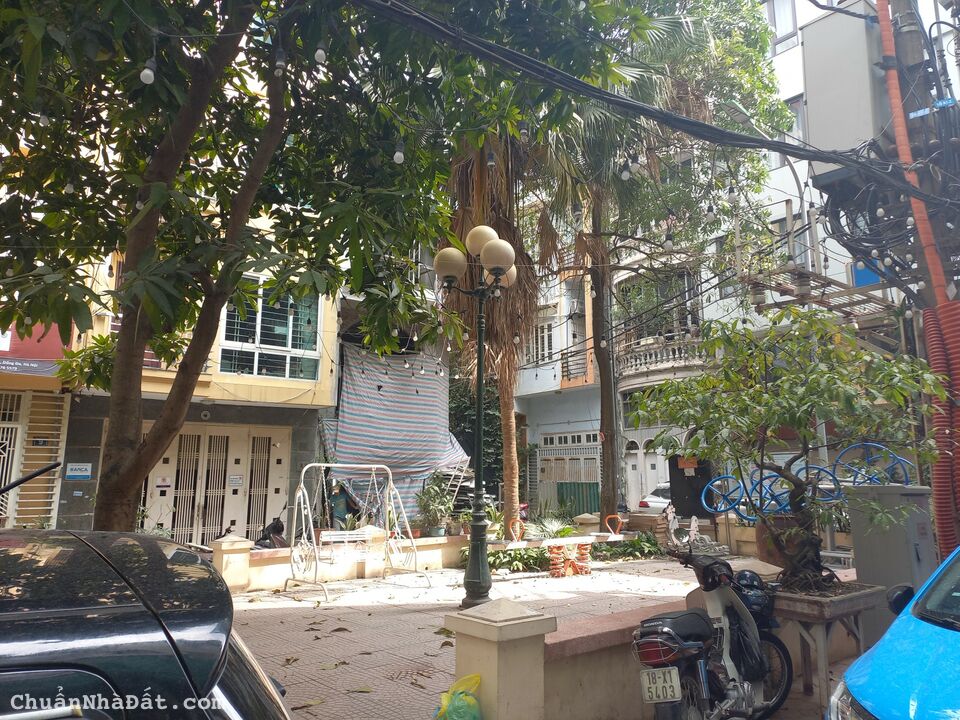 SIÊU PHẨM – TOÀ NHÀ VĂN PHÒNG VIP 9 TẦNG, HUỲNH THÚC KHÁNG - NGUYÊN HỒNG