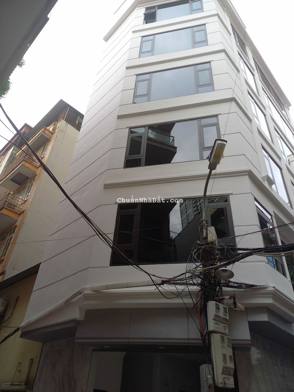 Bán tòa nhà VP lô góc 8 tầng TM xây mới phố Khuất Duy Tiến : DT 50m, MT10m, giá 18 Tỷ TL Bán tòa nhà VP lô góc 8 tầng TM xây mới phố Khuất Duy Tiến : DT 50m, MT10m, giá 18 Tỷ TL