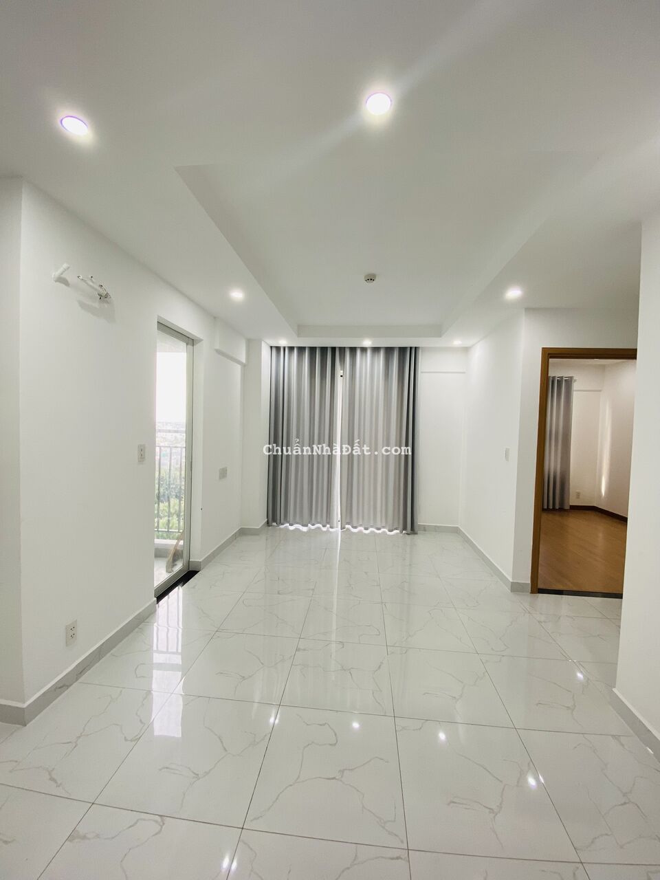 Cho thuê căn hộ conic riverside 1Pn chỉ có rèm cửa, 5,5 triệu/ tháng