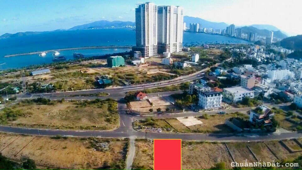 Bán lô đất biệt thự mặt Đường Triệu Quang Phục, Vĩnh Hòa, Nha Trang. 
